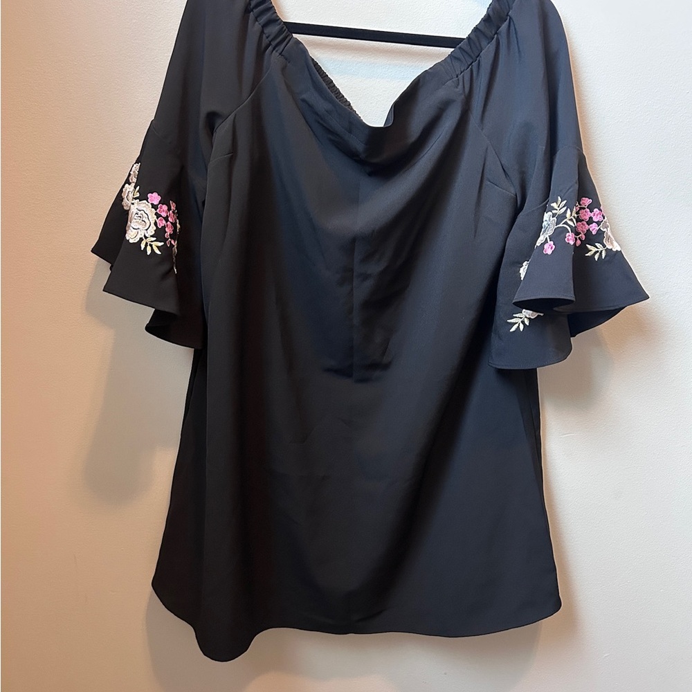 Jennifer Lopez off shoulder Black Dress with Pink Floral Sleeves
